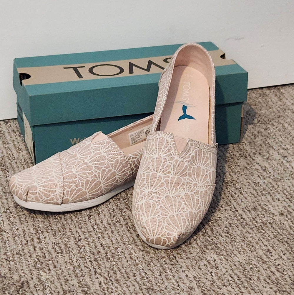 Toms Cream Peony Foil Shell Print Alpargata With Woven Texture